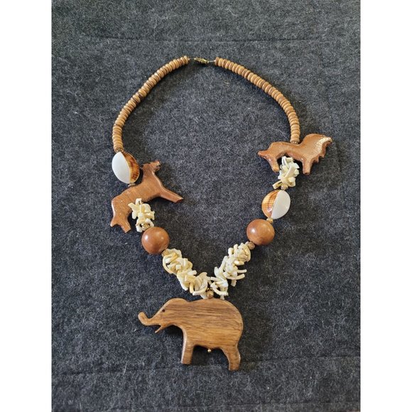 Vintage Carved Animal Wooden Beaded Statement Necklace - Picture 2 of 3